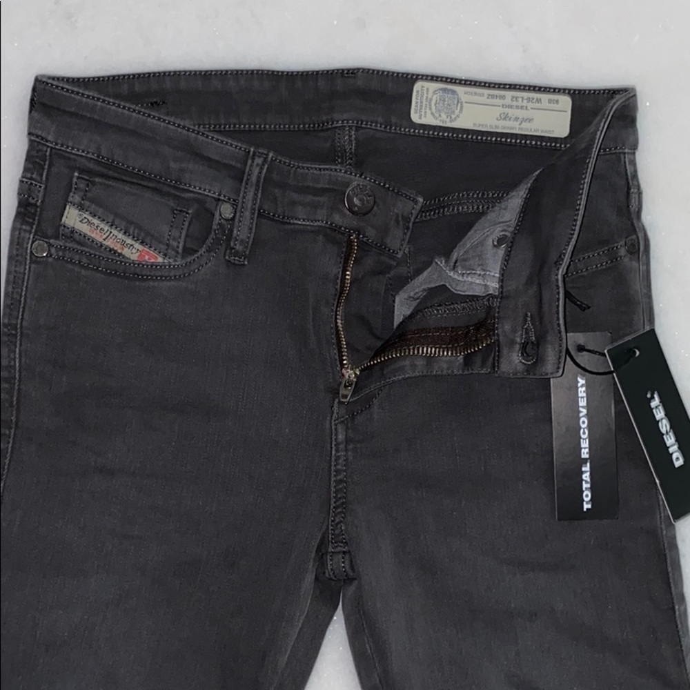 🔥DIESEL Skinzee Women’s Super Slim Skinny  Jean - Picture 3 of 6